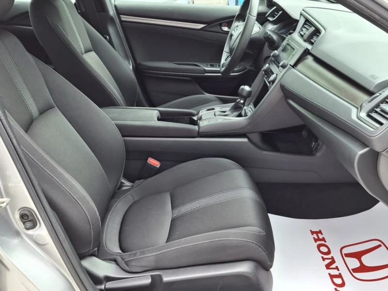 Honda Civic 1.0 VTEC Comfort Turbo MT, снимка 14 - Автомобили и джипове - 51188373