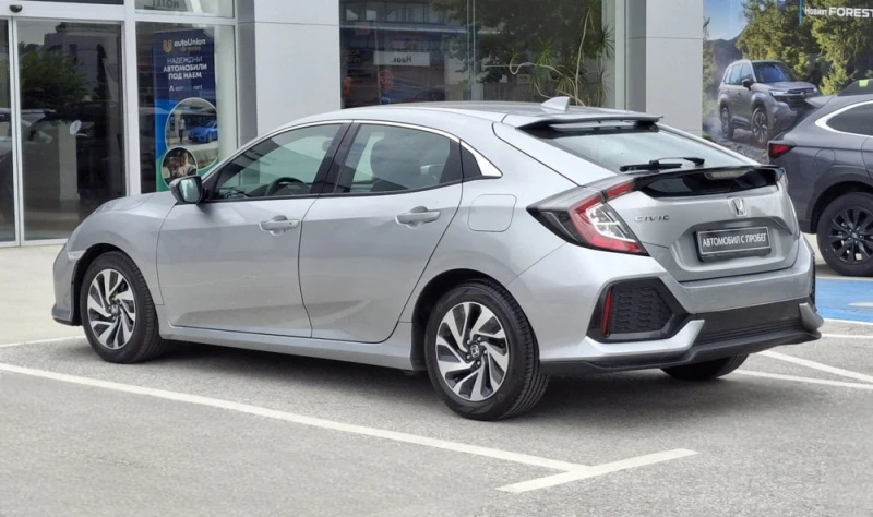 Honda Civic 1.0 VTEC Comfort Turbo MT, снимка 8 - Автомобили и джипове - 51188373