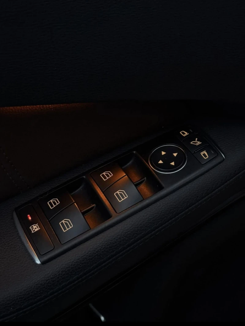 Mercedes-Benz E 250  CDi Kamera LED Avangard КЛИМАТРОНИК, снимка 7 - Автомобили и джипове - 52206377