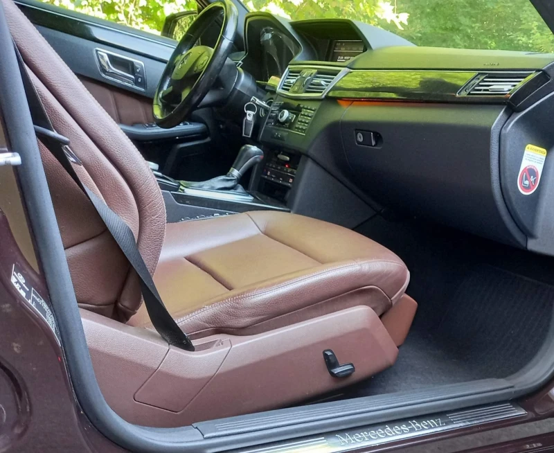 Mercedes-Benz E 250  CDi Kamera LED Avangard КЛИМАТРОНИК, снимка 5 - Автомобили и джипове - 52206377