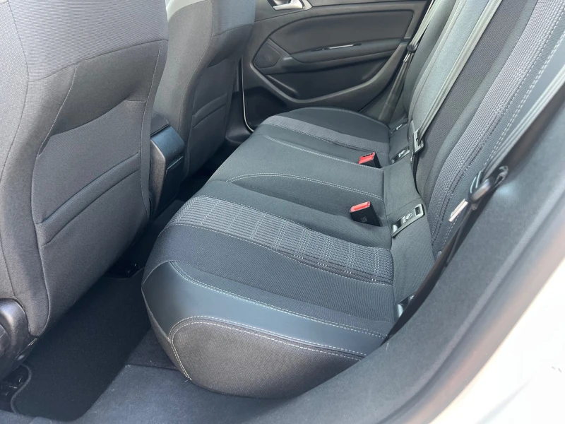 Peugeot 308 ALLURE 1.2 PureTech 130 EAT8, снимка 8 - Автомобили и джипове - 51612353