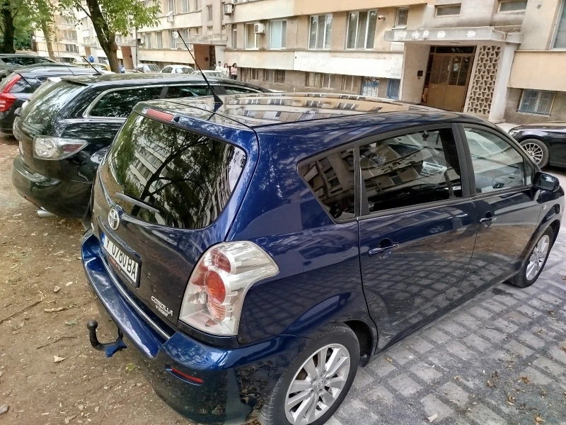 Toyota Corolla verso 1.6 110к.с., снимка 3 - Автомобили и джипове - 52561876