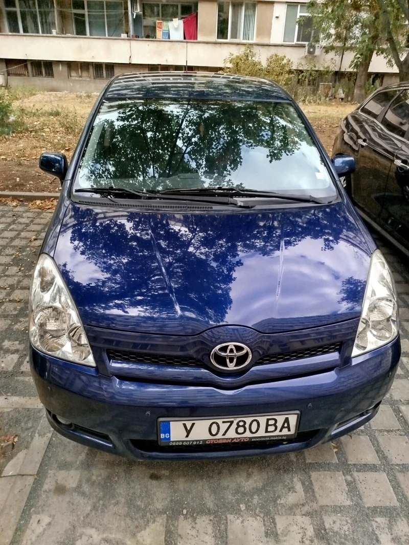 Toyota Corolla verso 1.6 110к.с., снимка 2 - Автомобили и джипове - 52561876