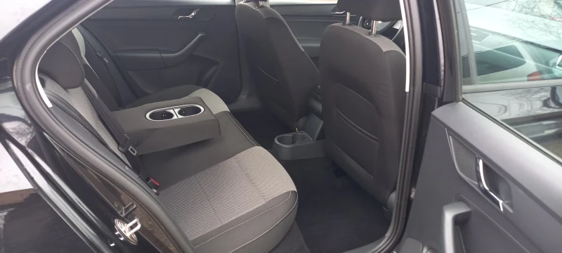 Skoda Rapid 1.4TSI/Автомат/122к.с./200000км./Швейцария, снимка 12 - Автомобили и джипове - 52690486