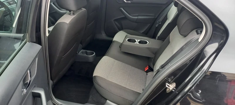 Skoda Rapid 1.4TSI/Автомат/122к.с./200000км./Швейцария, снимка 11 - Автомобили и джипове - 52690486