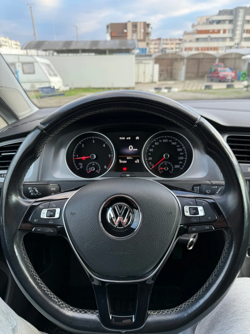 VW Golf GOLF 7 1.6TDI 110 к.с. Мултиволан Нави, снимка 10 - Автомобили и джипове - 52769690