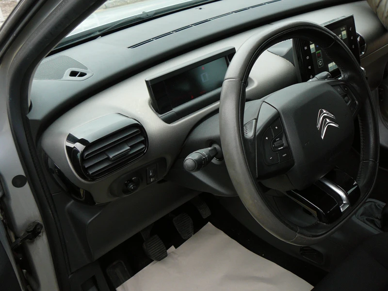 Citroen C4 Cactus 1.6 hdi 99к.с., снимка 13 - Автомобили и джипове - 53387519