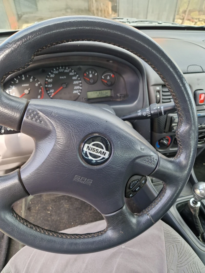 Nissan Almera, снимка 9 - Автомобили и джипове - 53498037