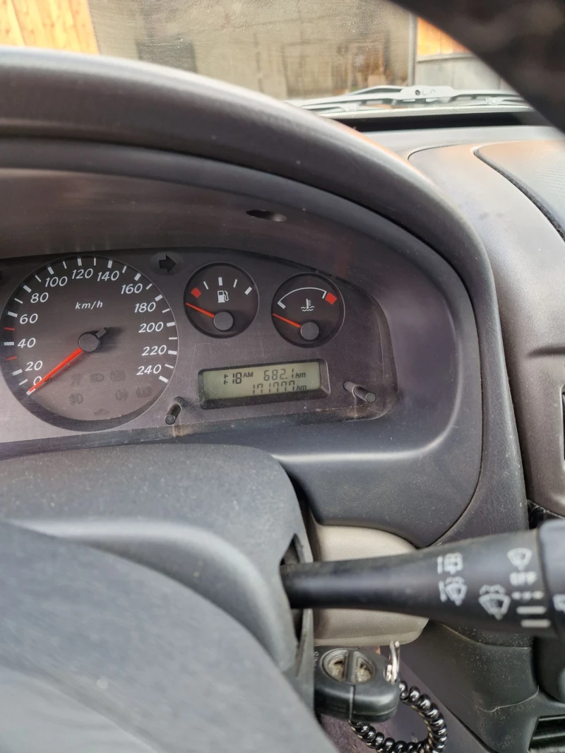 Nissan Almera, снимка 11 - Автомобили и джипове - 53498037