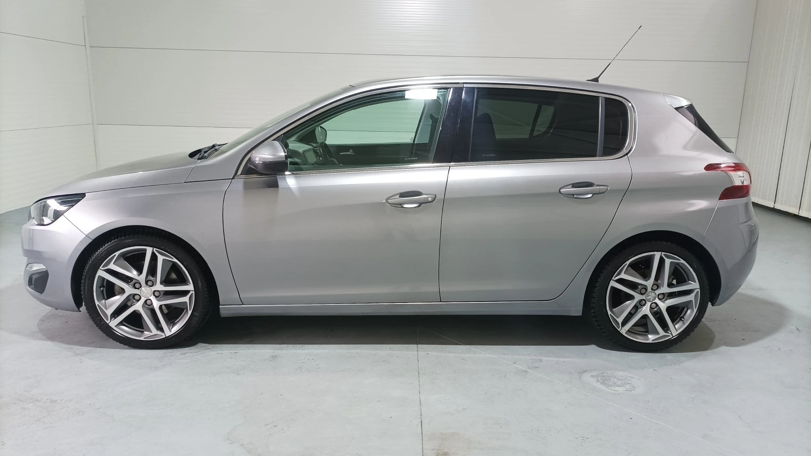 Peugeot 308 2.0 HDI automat - изображение 8