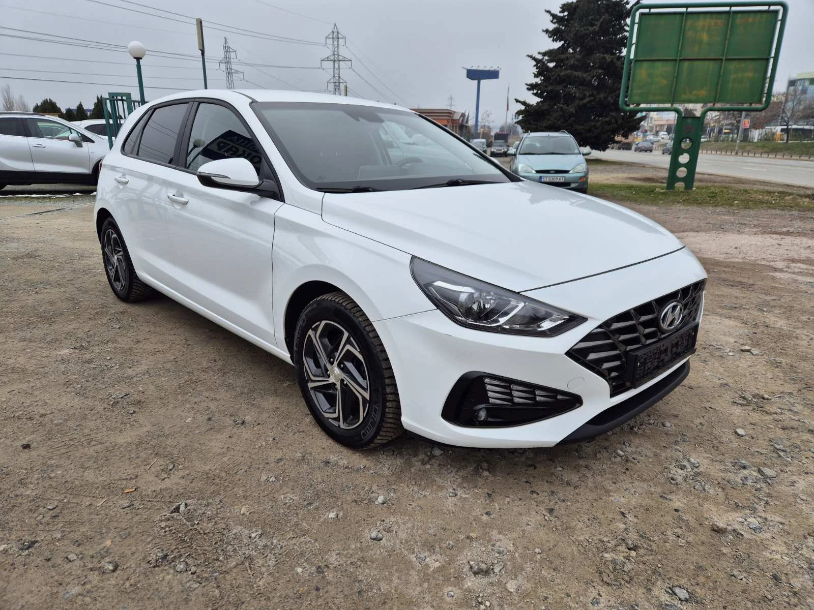 Hyundai I30 1.6CRDI Автомат - изображение 7