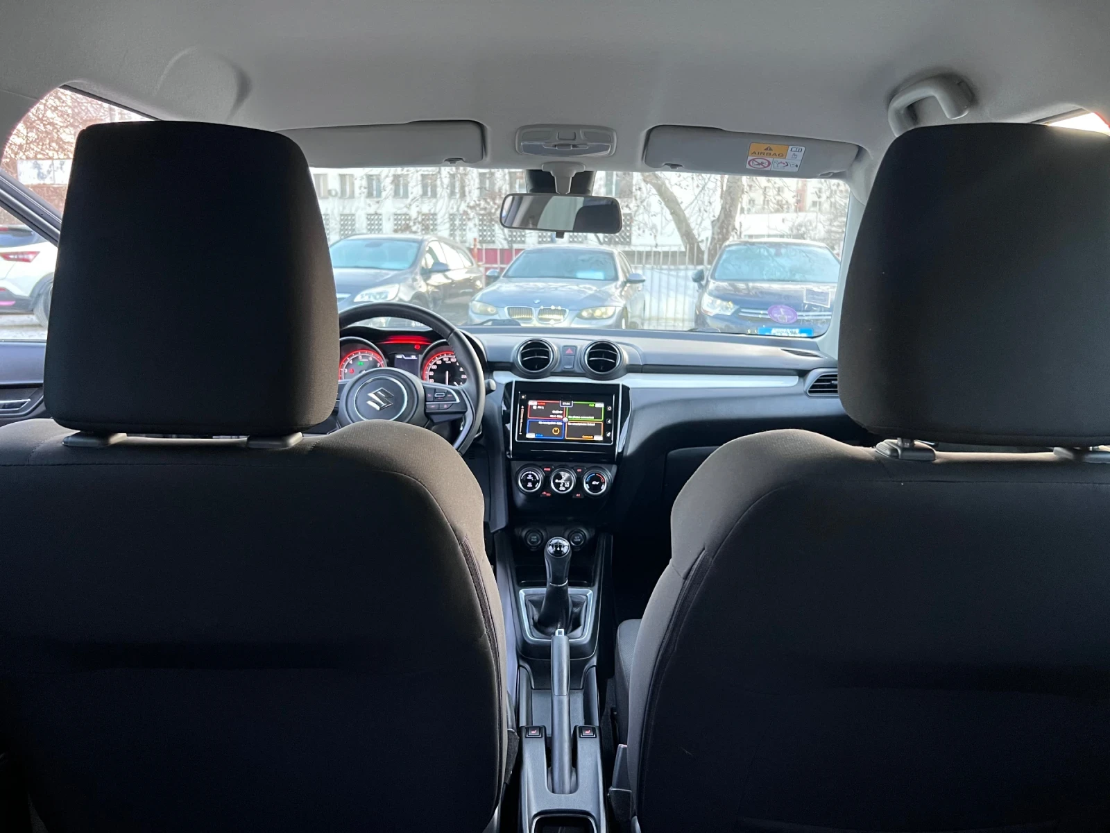 Suzuki Swift 1.0 boosterjet hybrid  - изображение 8