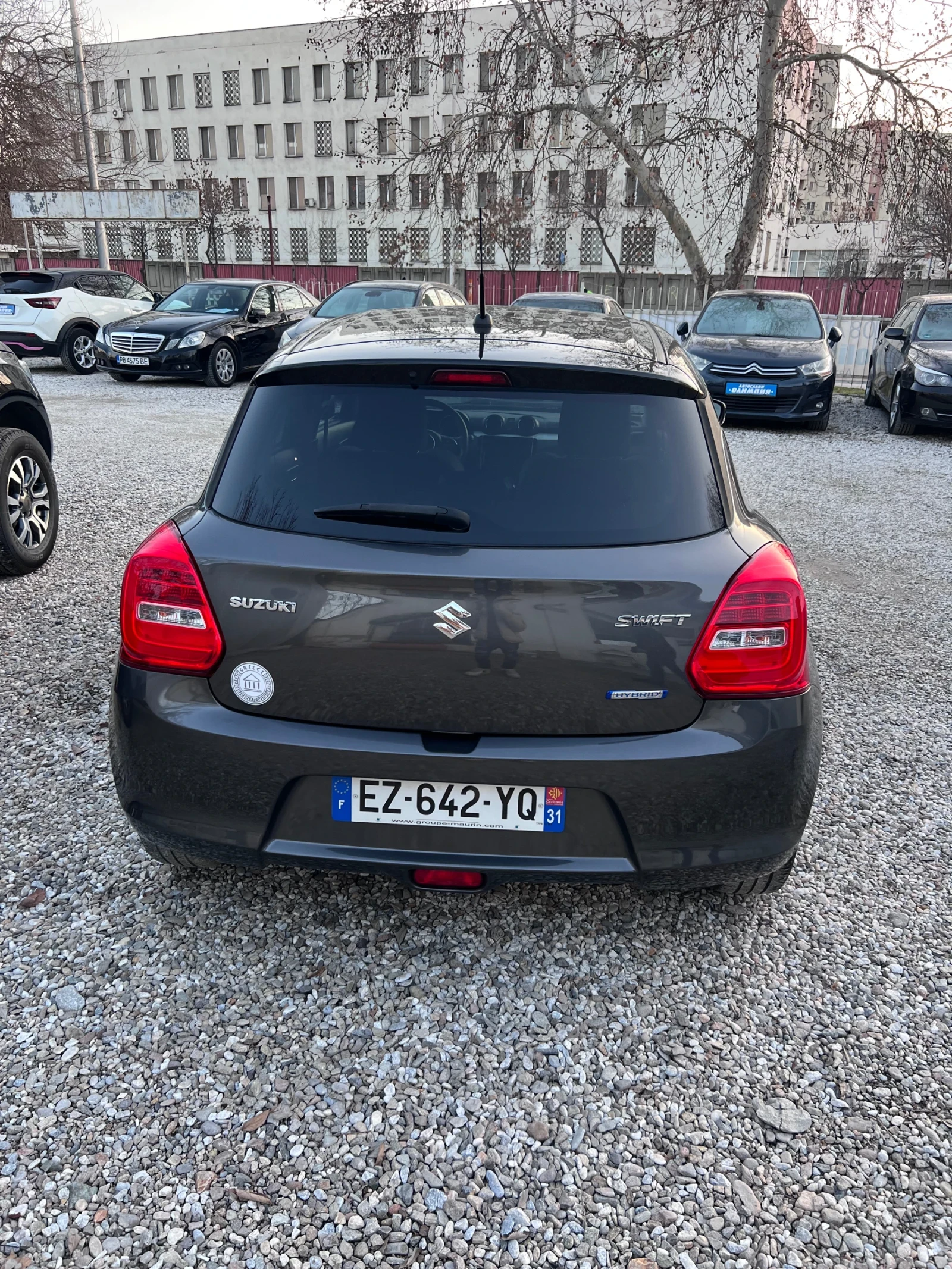 Suzuki Swift 1.0 boosterjet hybrid  - изображение 3
