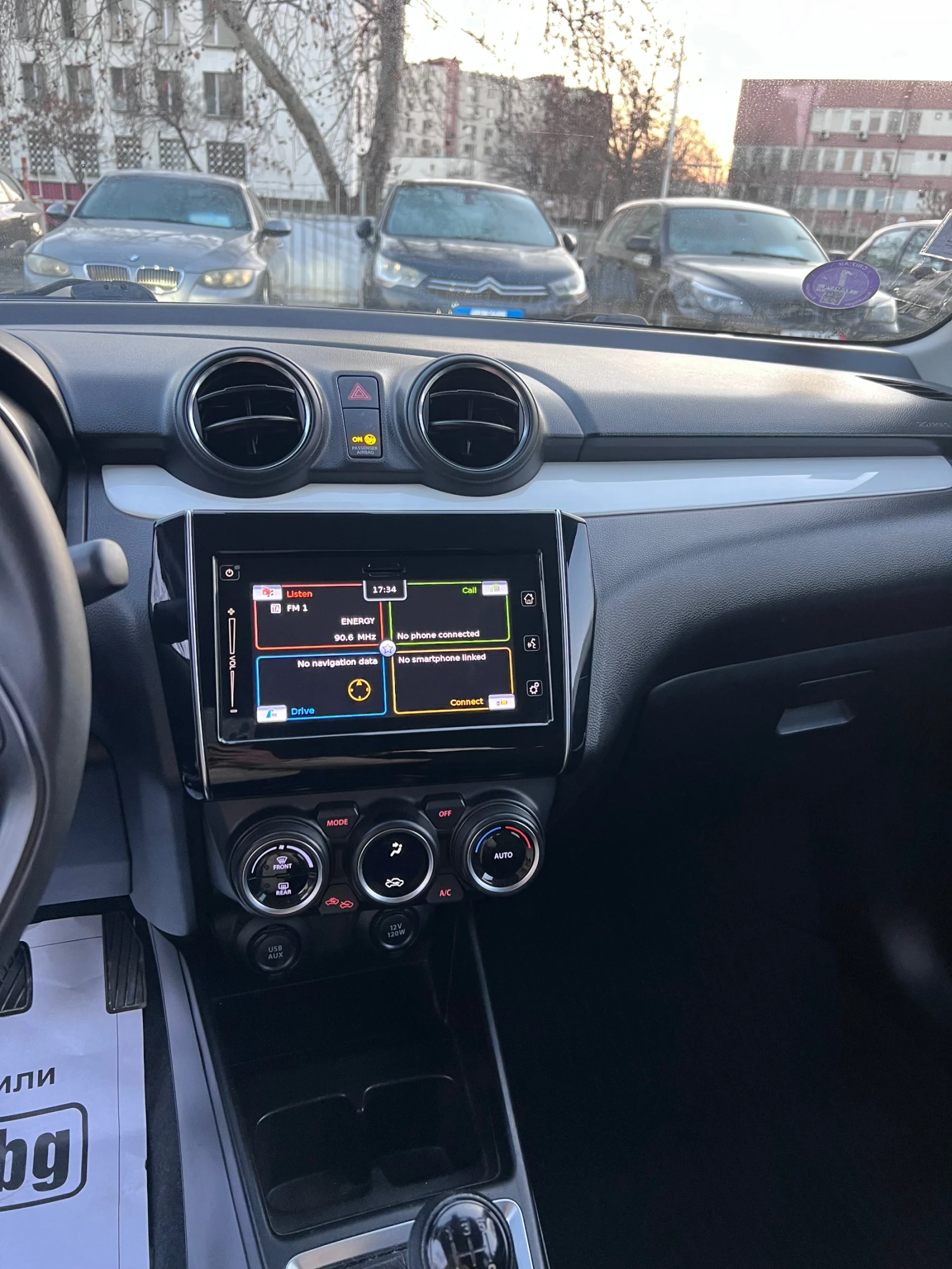 Suzuki Swift 1.0 boosterjet hybrid  - изображение 5