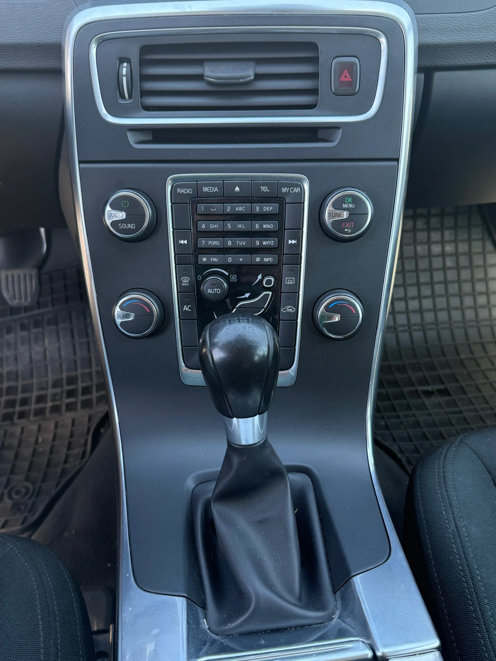 Volvo V60  - изображение 10