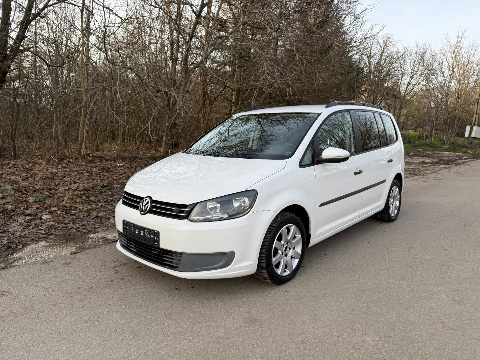 VW Touran 1.6tdi* 6скорости* КЛИМА - изображение 2