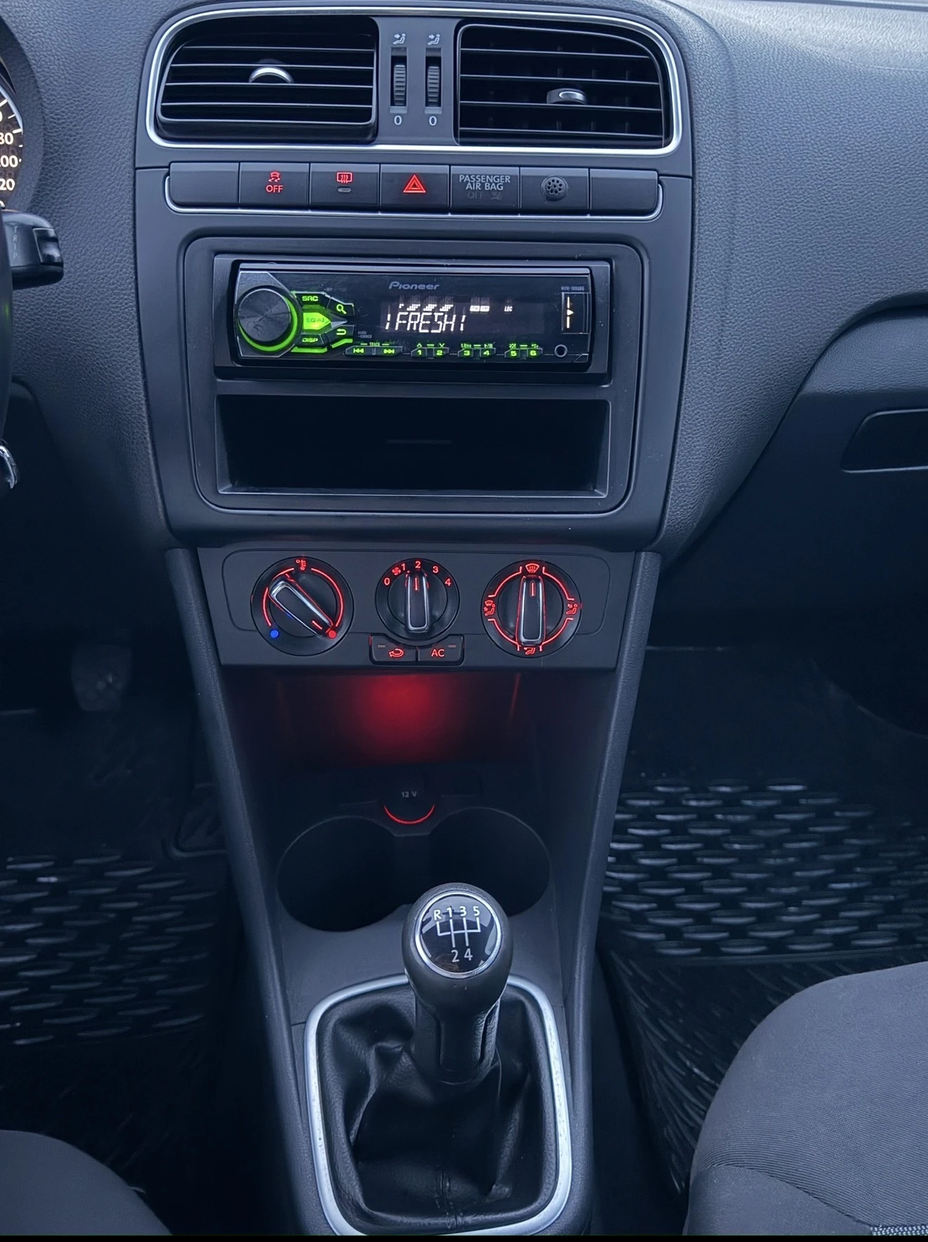 VW Polo  - изображение 9