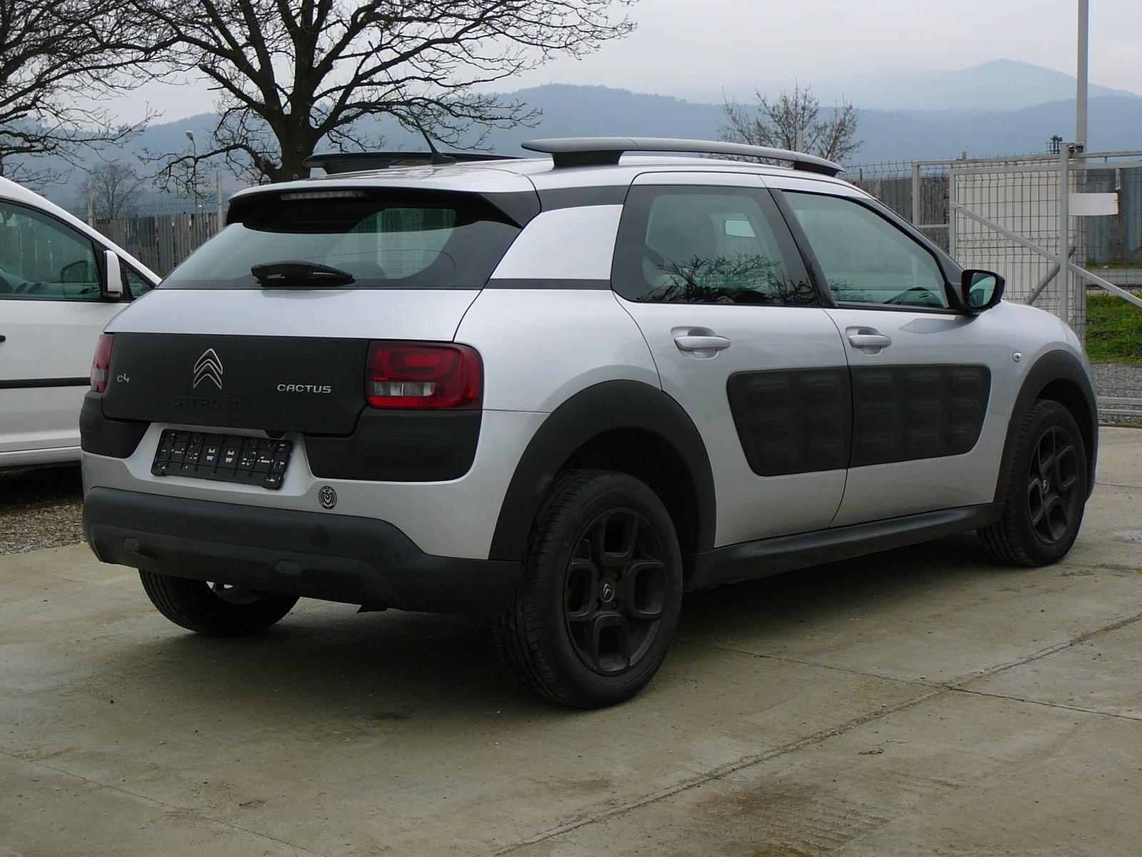 Citroen C4 Cactus 1.6 hdi 99к.с. - изображение 7
