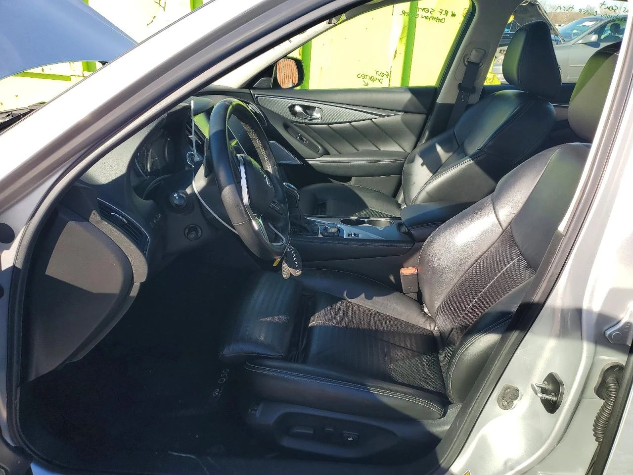 Infiniti Q50 LUXE, снимка 7 - Автомобили и джипове - 53910726