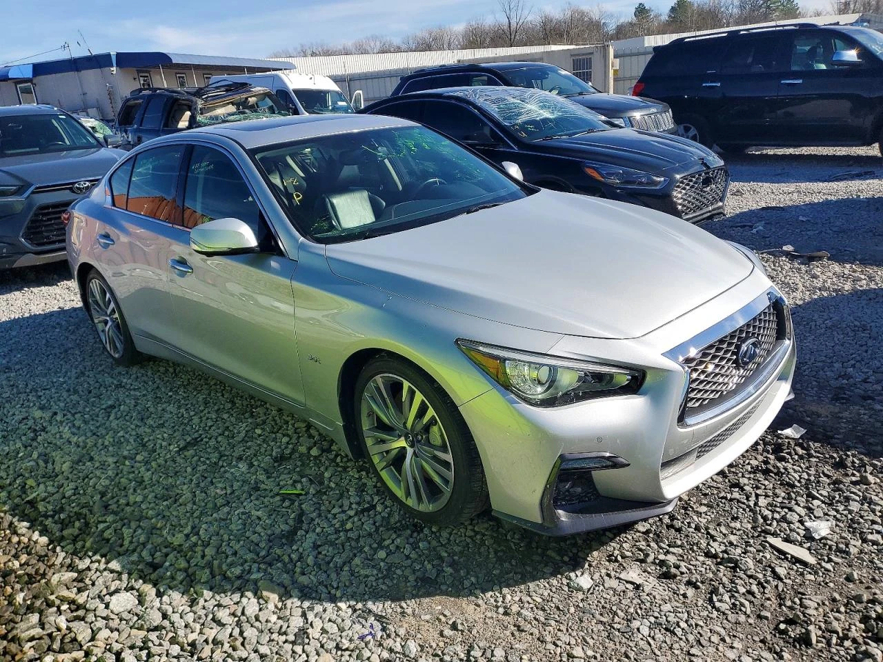 Infiniti Q50 LUXE, снимка 3 - Автомобили и джипове - 53910726