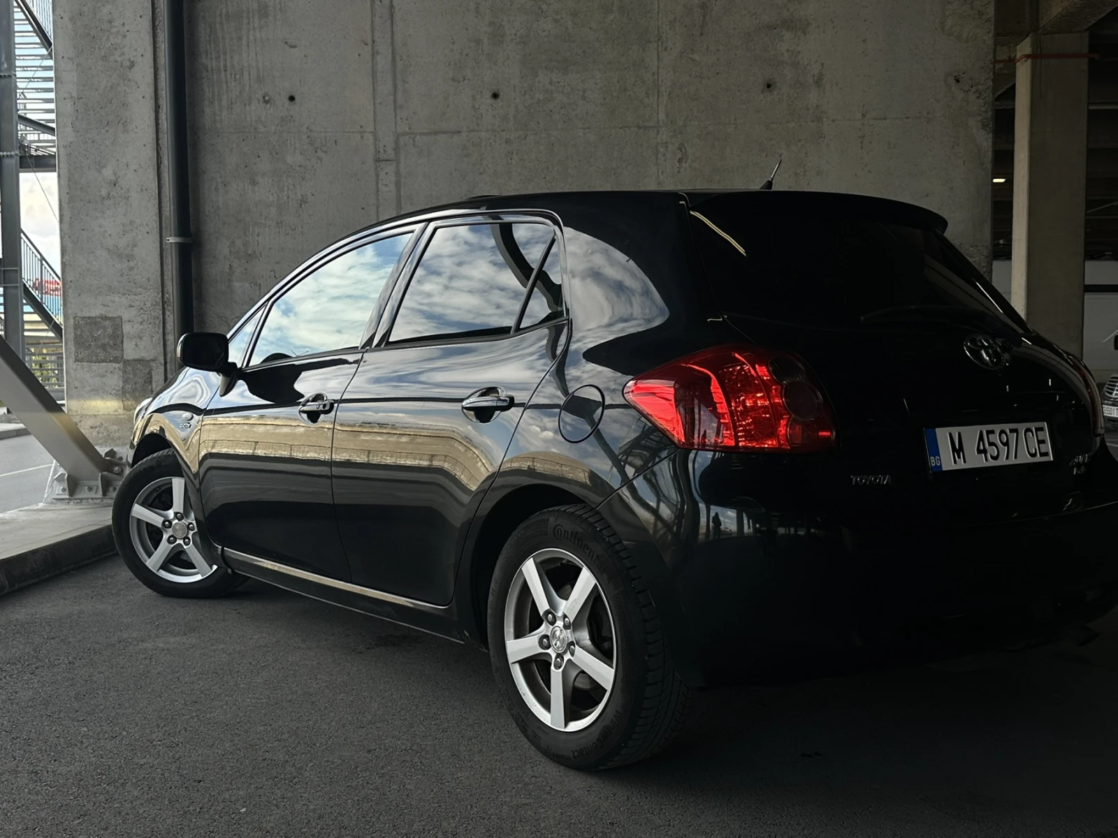 Toyota Auris 2.2d, снимка 5 - Автомобили и джипове - 54016069