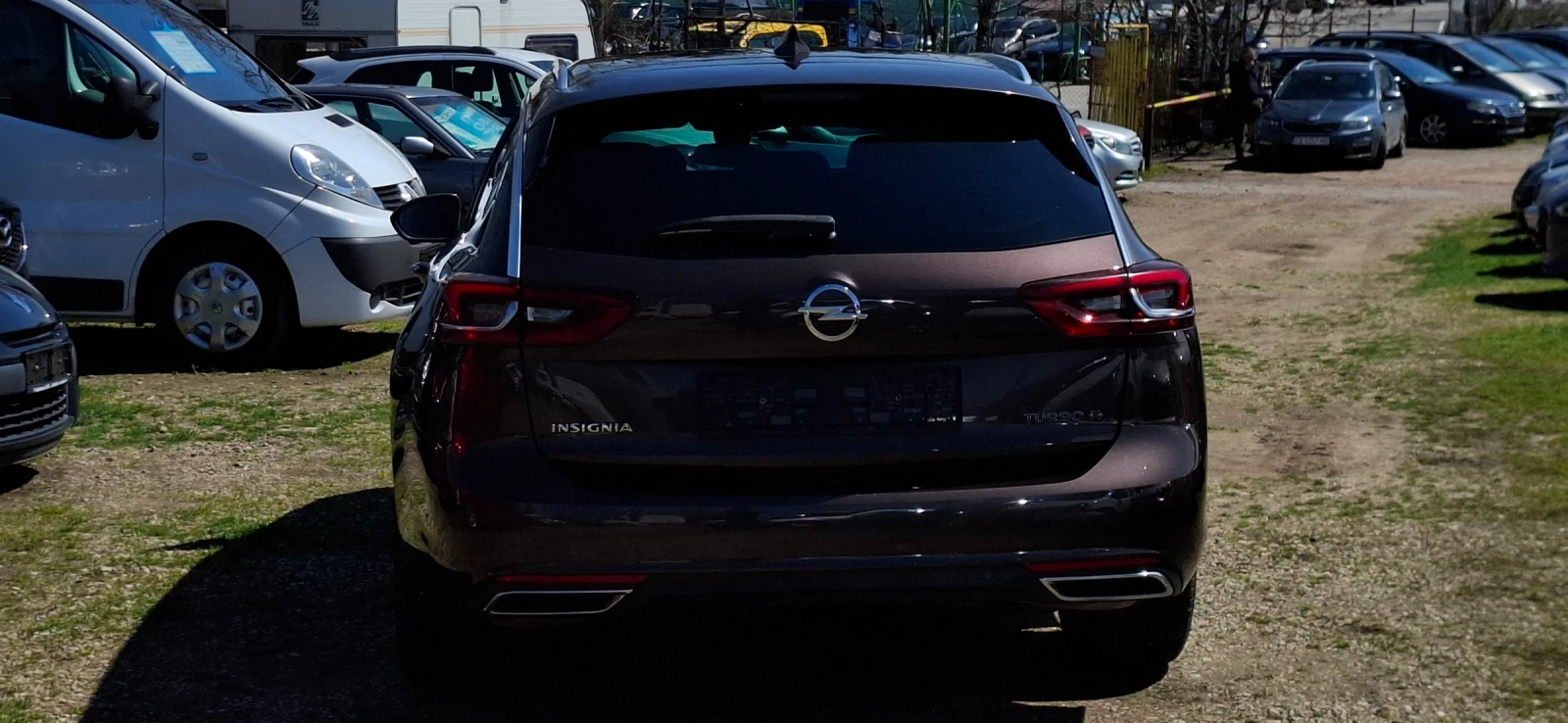 Opel Insignia 2.0 Turbo 4x4 Led Bosse Automat Brembo, снимка 4 - Автомобили и джипове - 54097519