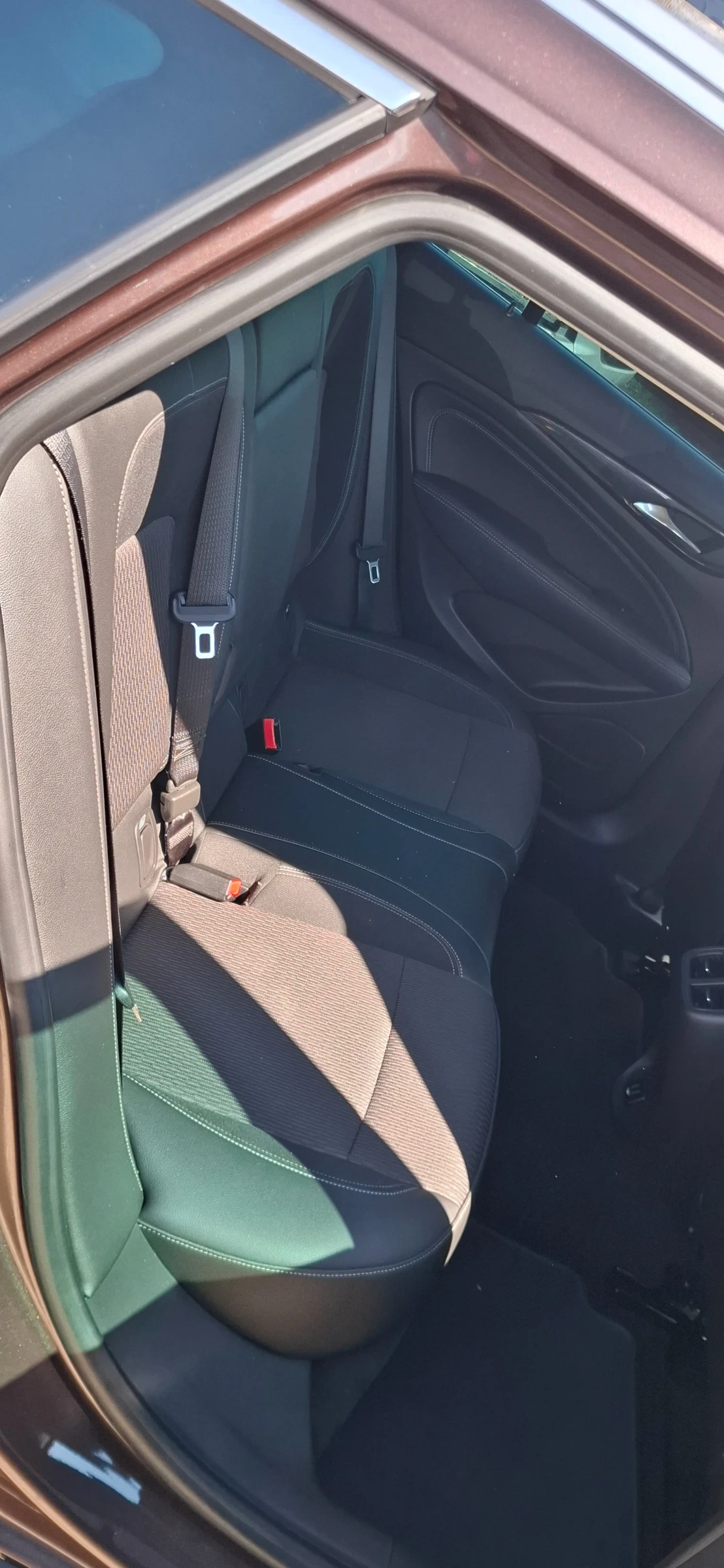 Opel Insignia 2.0 Turbo 4x4 Led Bosse Automat Brembo, снимка 12 - Автомобили и джипове - 54097519