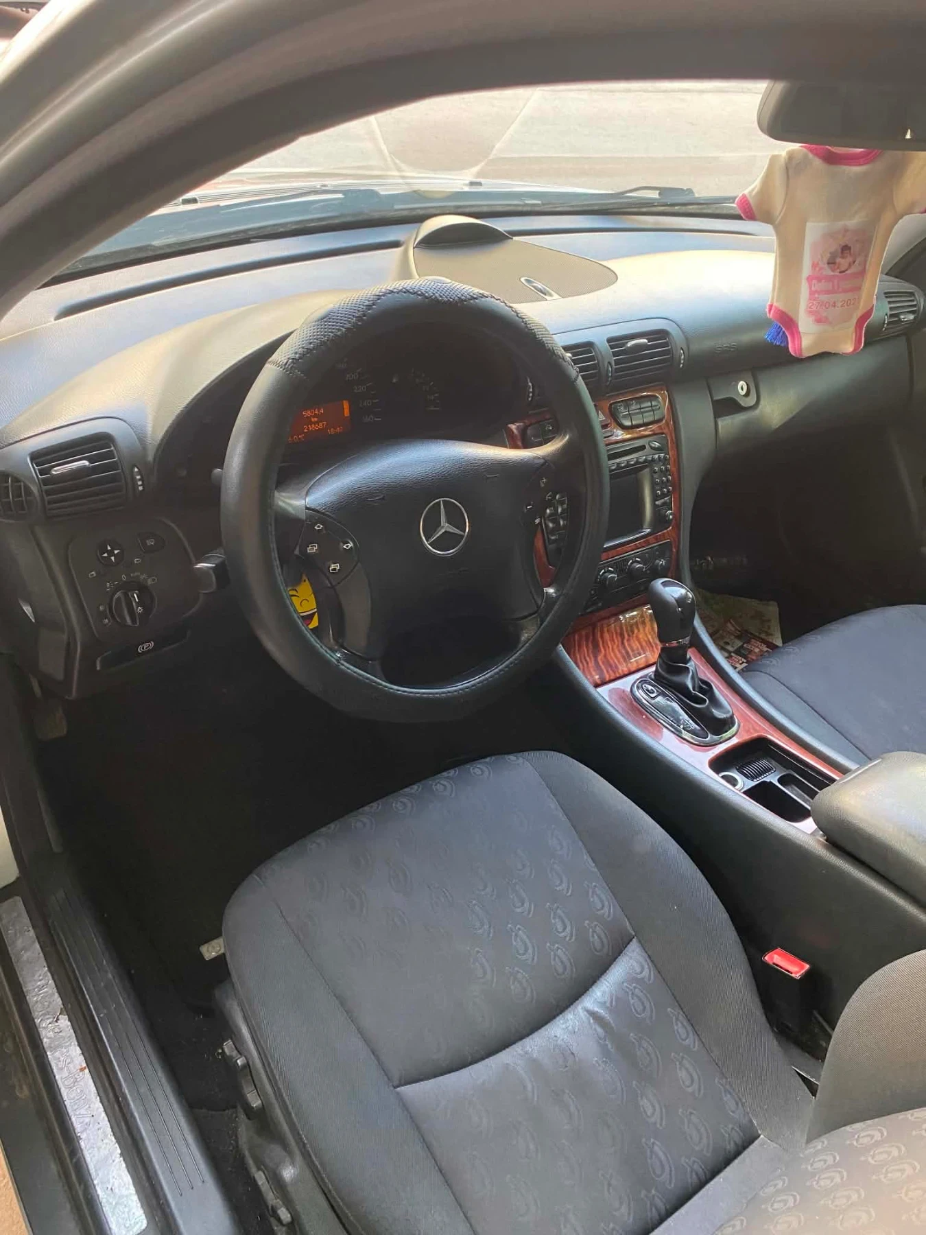 Mercedes-Benz 220, снимка 5 - Автомобили и джипове - 54632038