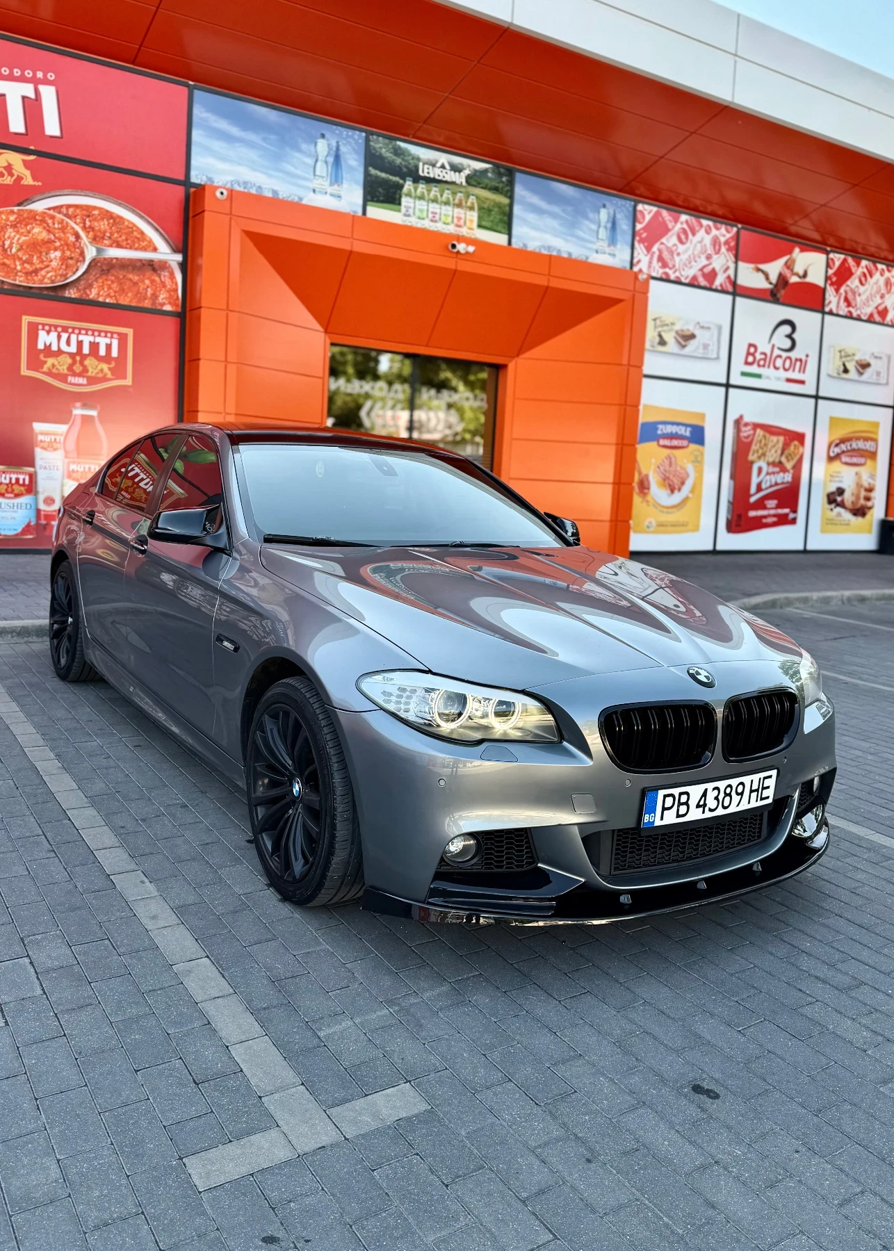 BMW 530 Mpack Сменени вериги, снимка 2 - Автомобили и джипове - 54802009