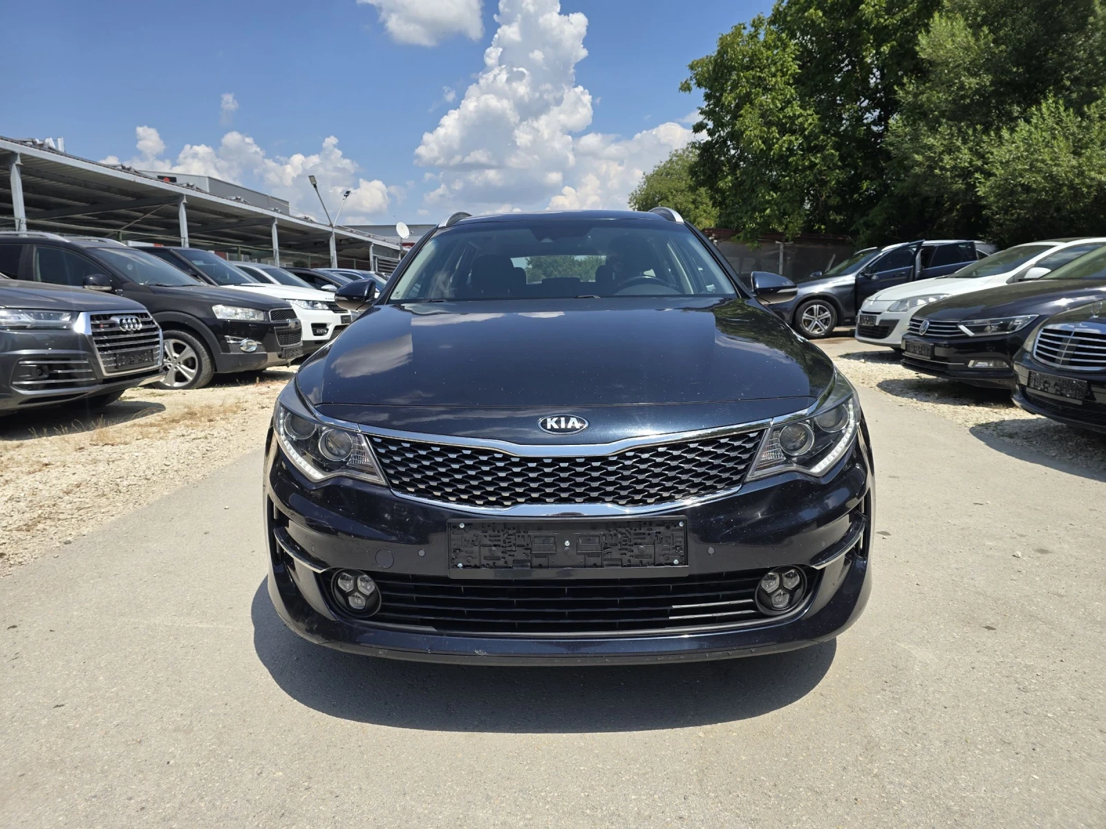 Kia Optima 1.7crdi 142к.с Камера Топ състояние , снимка 5 - Автомобили и джипове - 55324451