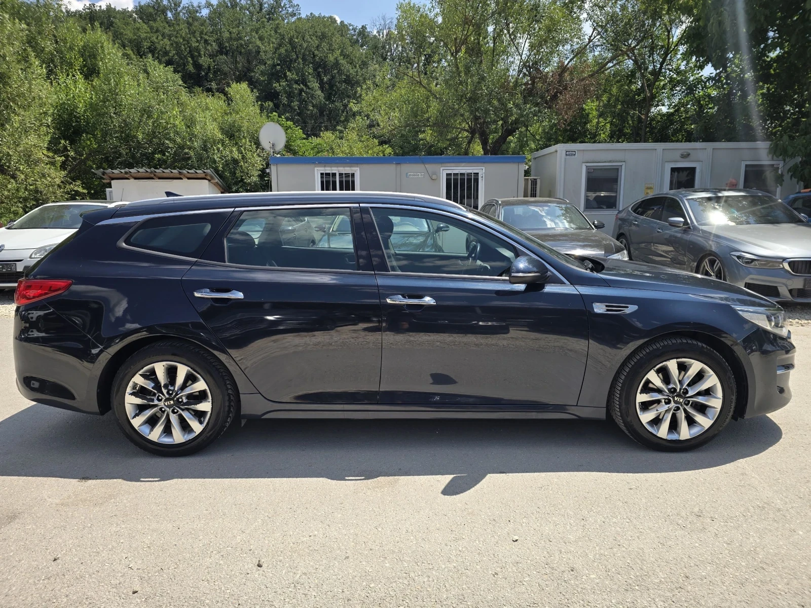 Kia Optima 1.7crdi 142к.с Камера Топ състояние , снимка 8 - Автомобили и джипове - 55324451