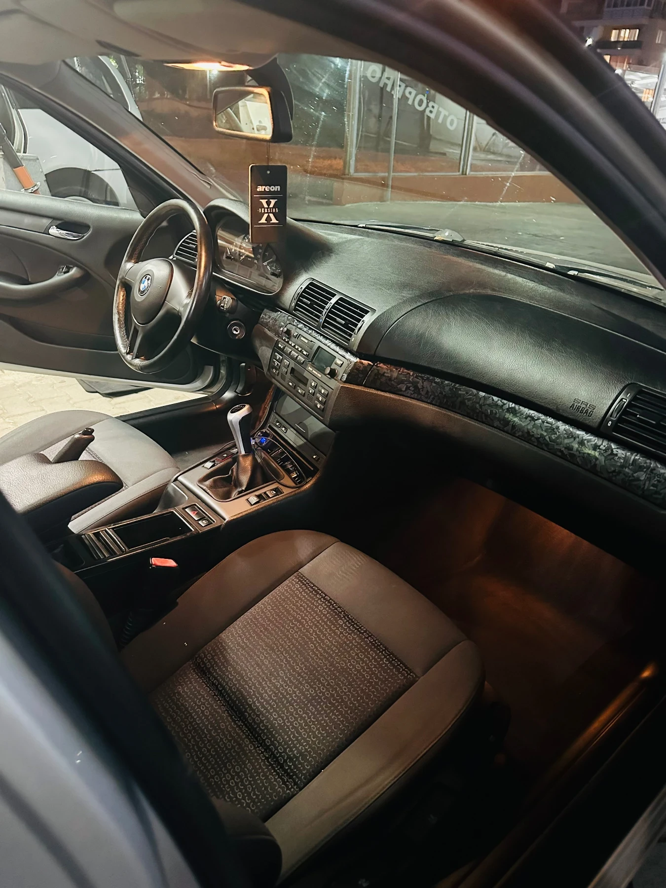 BMW 318, снимка 6 - Автомобили и джипове - 55543148