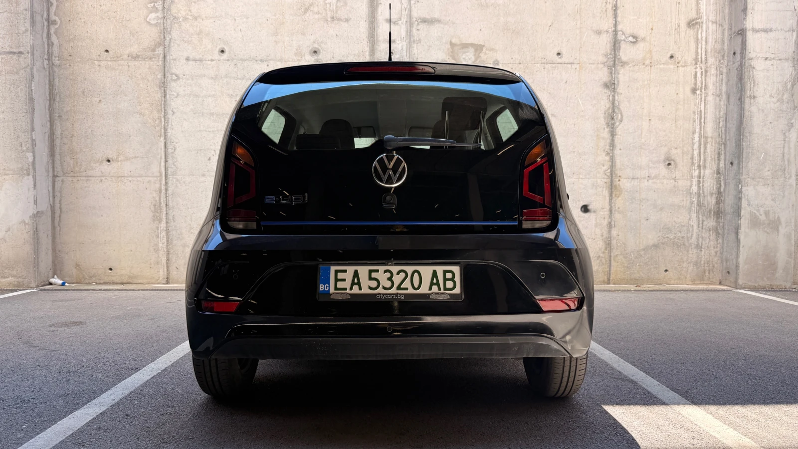 VW Up 36.8kWh/Гаранция/Зимен пакет/Lineassist, снимка 3 - Автомобили и джипове - 55735967