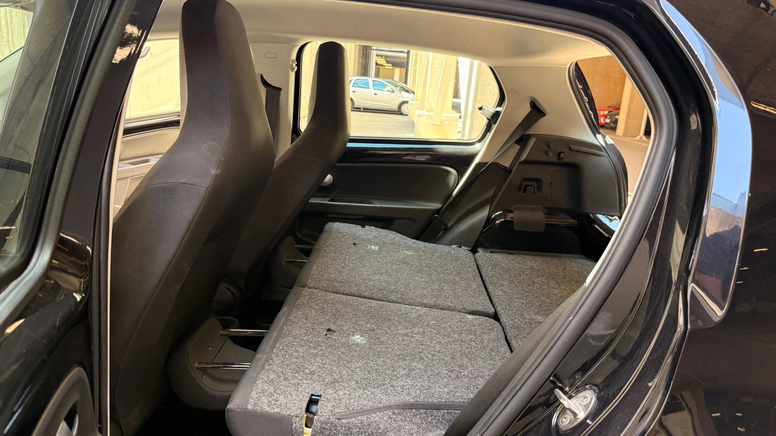 VW Up 36.8kWh/Гаранция/Зимен пакет/Lineassist, снимка 9 - Автомобили и джипове - 55735967