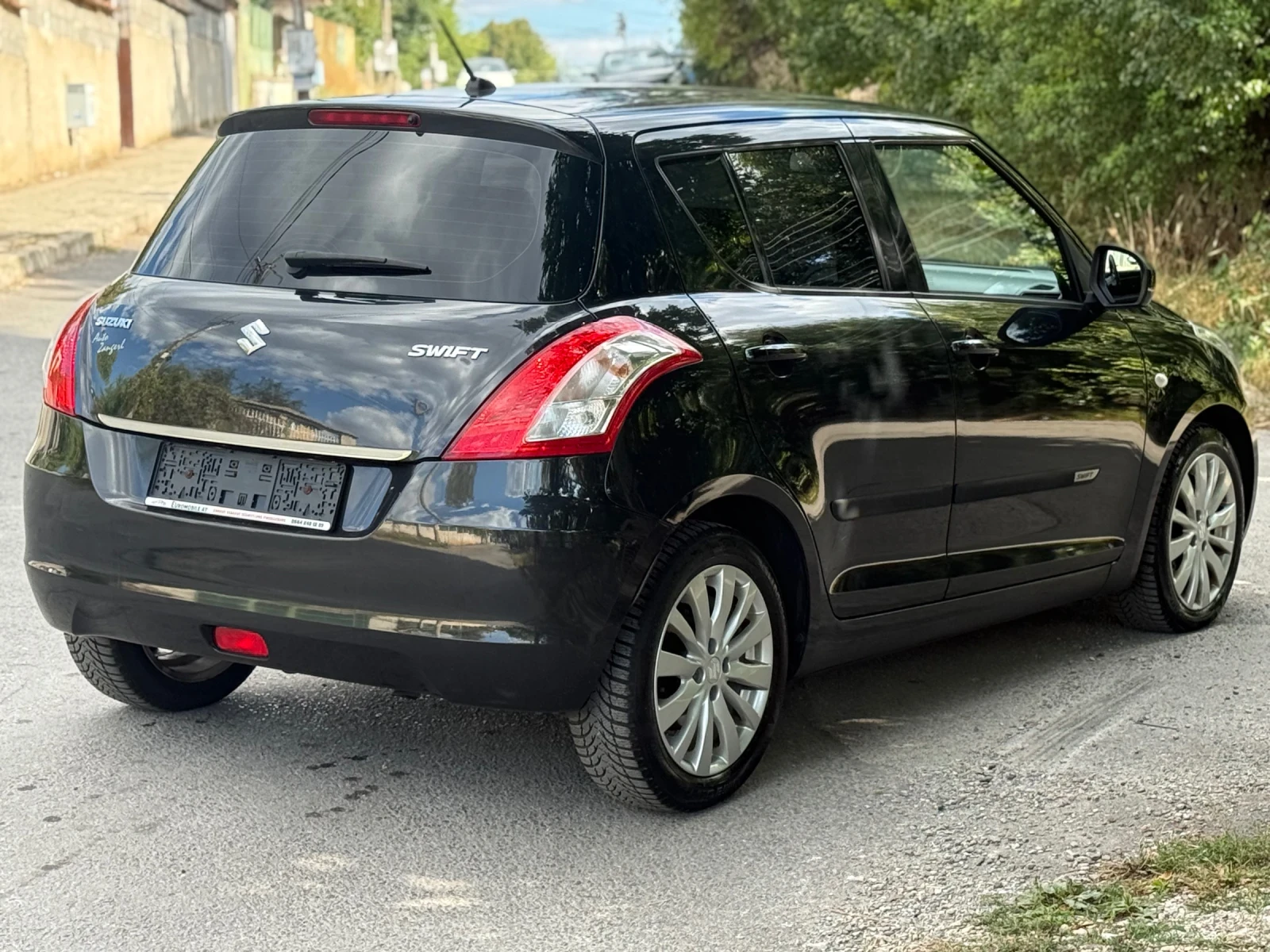 Suzuki Swift 1.2 I УНИКАТ 82 Хил.км., снимка 5 - Автомобили и джипове - 56110571