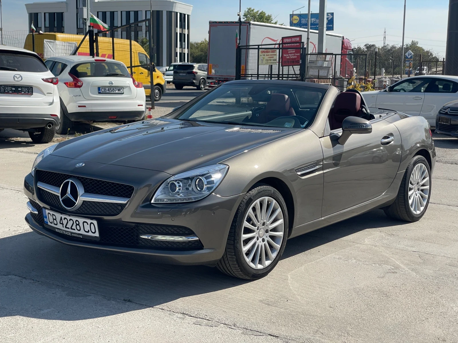 Mercedes-Benz SLK, снимка 11 - Автомобили и джипове - 56410159