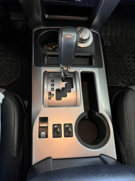 Toyota 4runner  SR5 Реални КМ. FULL, снимка 13