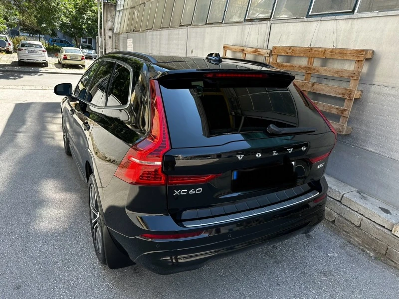 Volvo XC60 B6 MILD HYBRID AWD, снимка 4 - Автомобили и джипове - 47474787