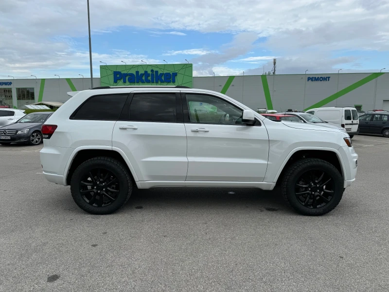 Jeep Grand cherokee 3.6, снимка 3 - Автомобили и джипове - 48694521