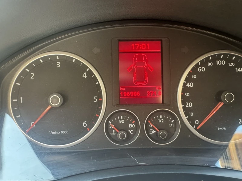 VW Tiguan R line  панорама кожа, снимка 6 - Автомобили и джипове - 52409496