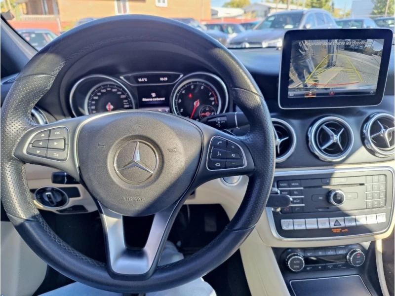 Mercedes-Benz GLA * 250 4matic * SYS DE SON HK* CARPLAY* PANO* * CAR, снимка 11 - Автомобили и джипове - 52726083