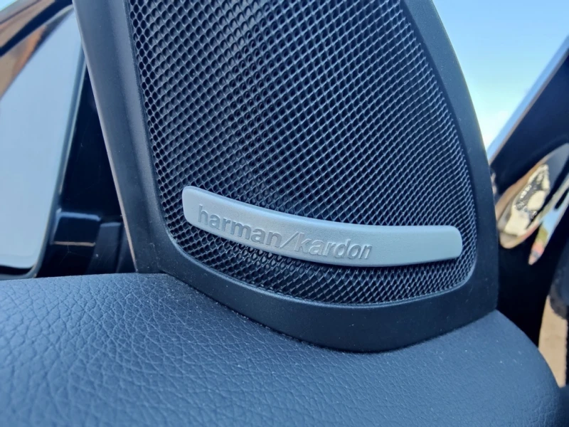 Mercedes-Benz GLA * 250 4matic * SYS DE SON HK* CARPLAY* PANO* * CAR, снимка 14 - Автомобили и джипове - 52726083