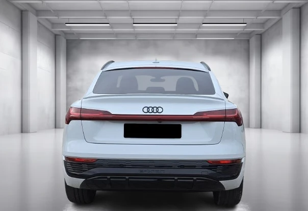 Audi Q8 e-Tron Sportback 55 = Black Optic Plus = Гаранция - изображение 2