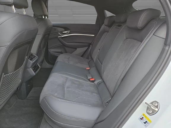 Audi Q8 e-Tron Sportback 55 = Black Optic Plus =  | Mobile.bg   12