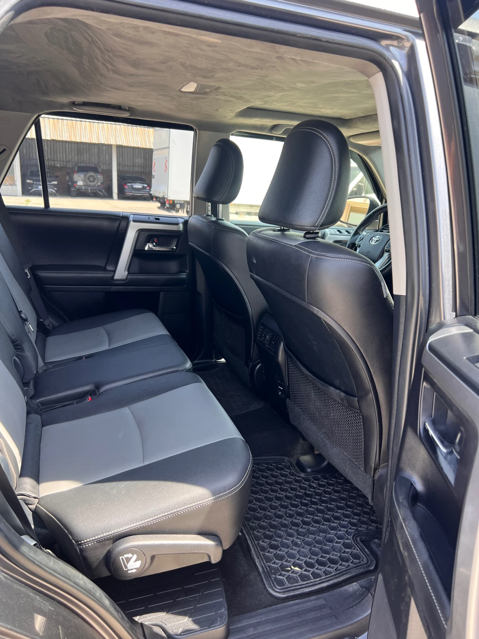 Toyota 4runner  SR5 Реални КМ. FULL - изображение 10