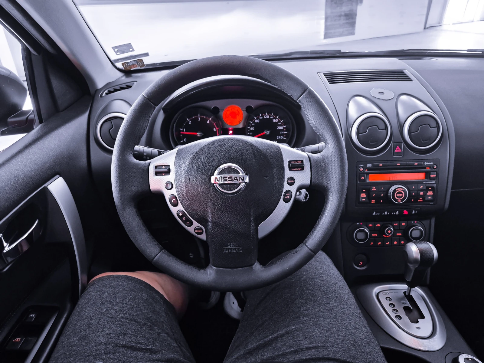 Nissan Qashqai 2.0 D 4х4 - изображение 9