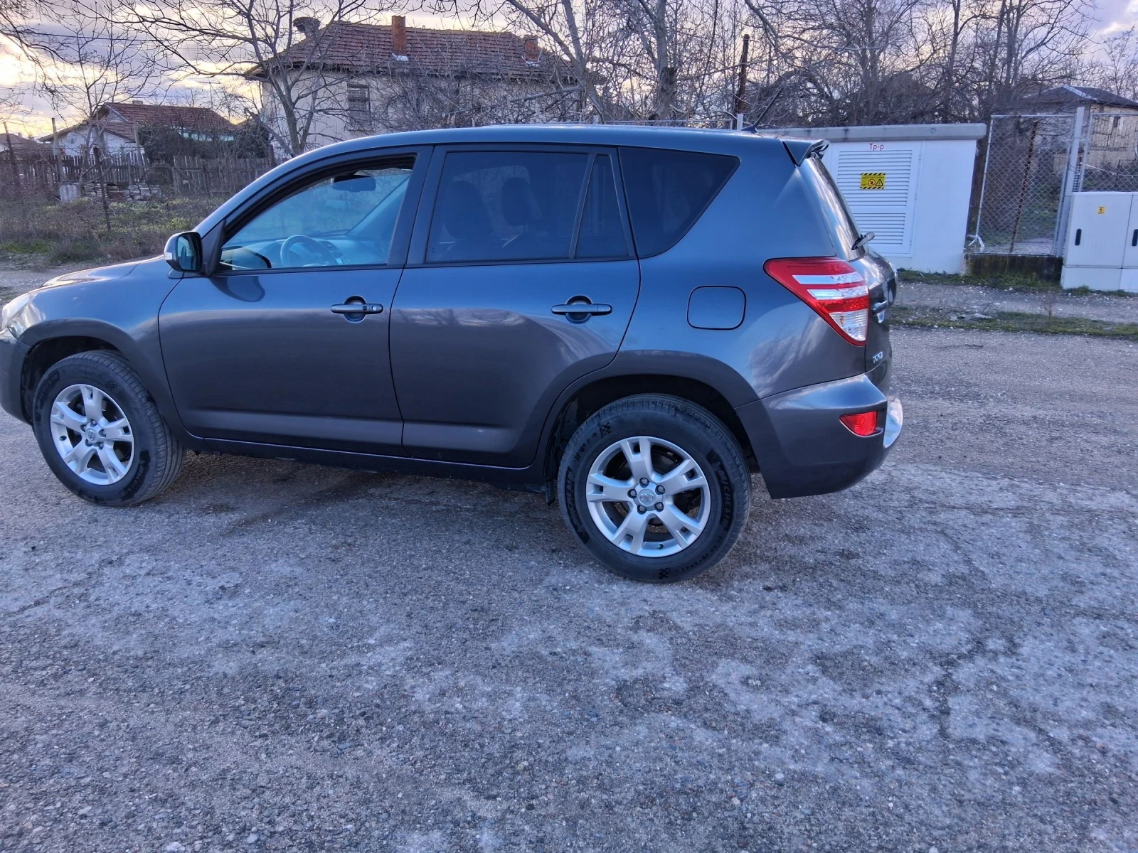 Toyota Rav4 2.2 | Mobile.bg � ����������� 4