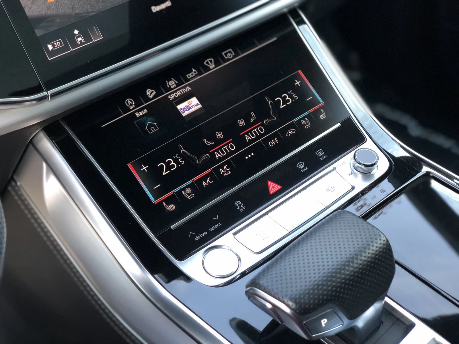 Audi Q8 S Line/PANO/CAMERA/B&O/, снимка 12 - Автомобили и джипове - 53783158