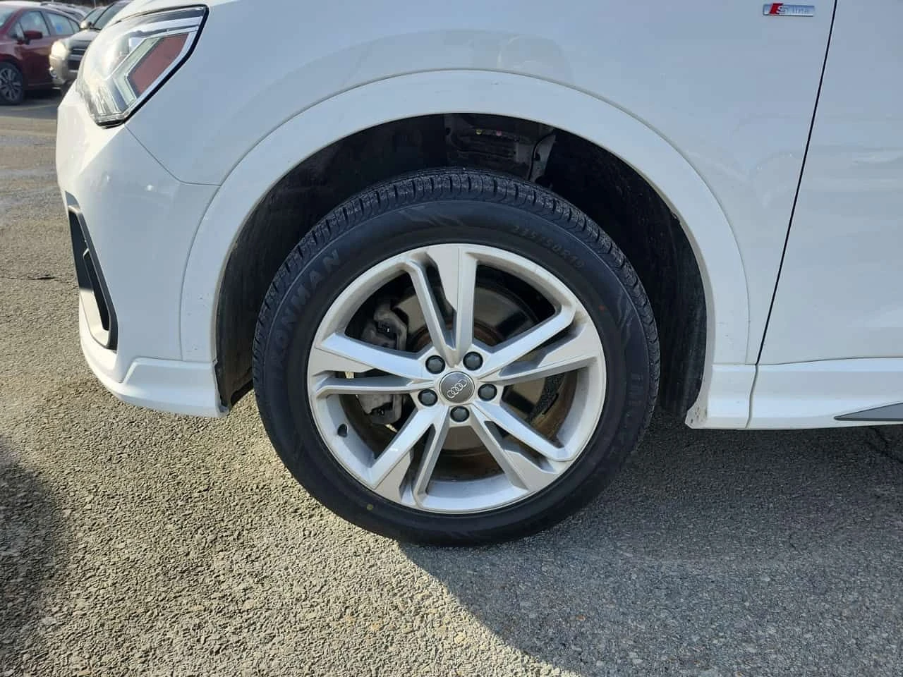 Audi Q3 PROGRESSIV /CARFAX /Подгрев/Панорама/Кожа, снимка 5 - Автомобили и джипове - 53818204