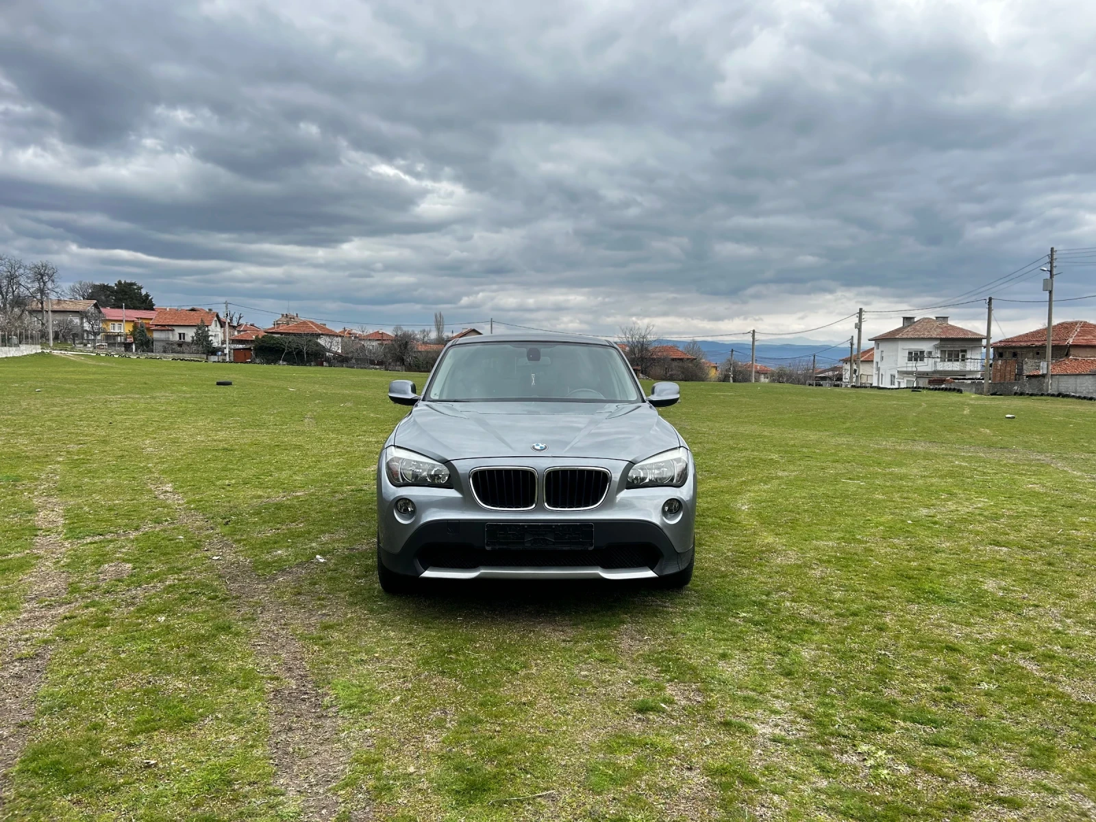 BMW X1 2.0d 143к.с.* ПОДГРЕВ* СЕРВИЗНА ИСТОРИЯ* , снимка 2 - Автомобили и джипове - 53917560